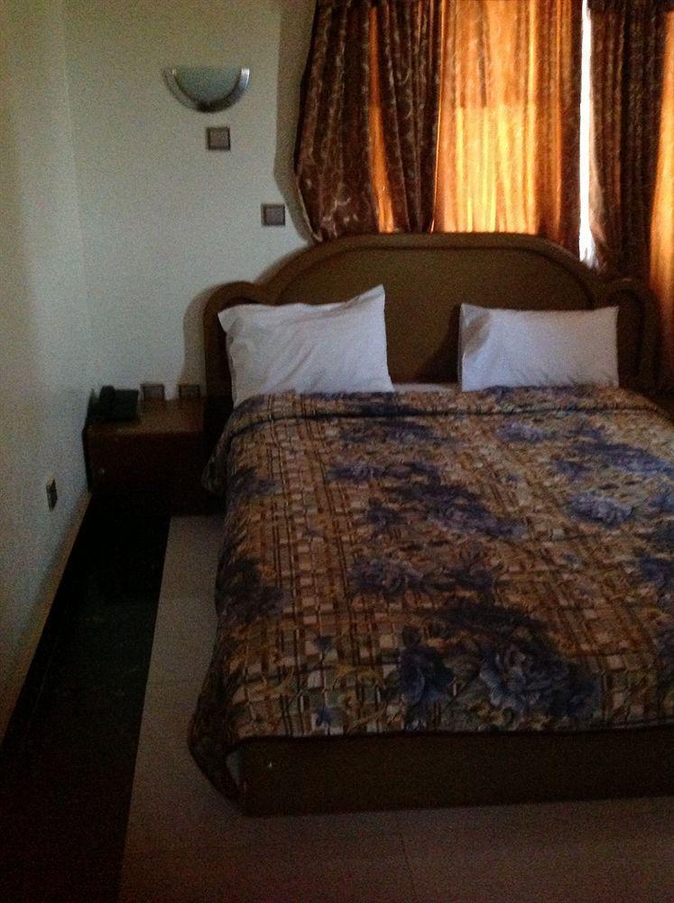 Hotel Nikki 尼亚美 外观 照片